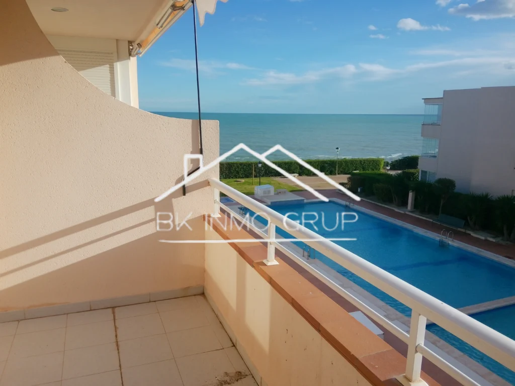 Ref.26004   Estudio en venta en Vinaròs con terraza y piscina
